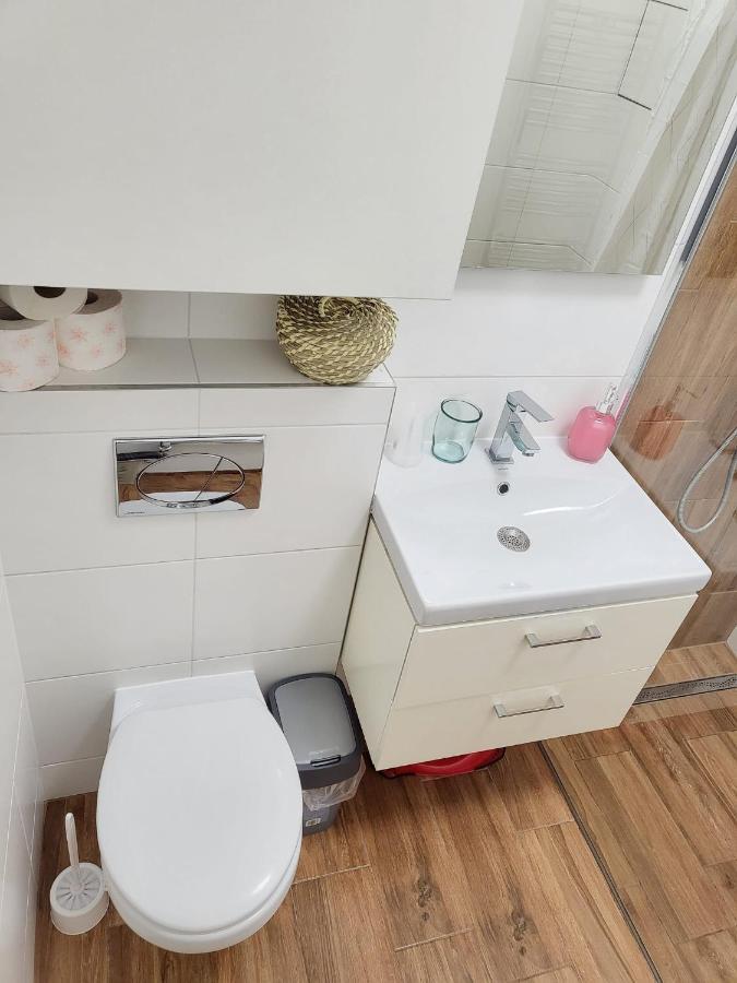 Veľký apartmán 3 Bratislava Exterior foto
