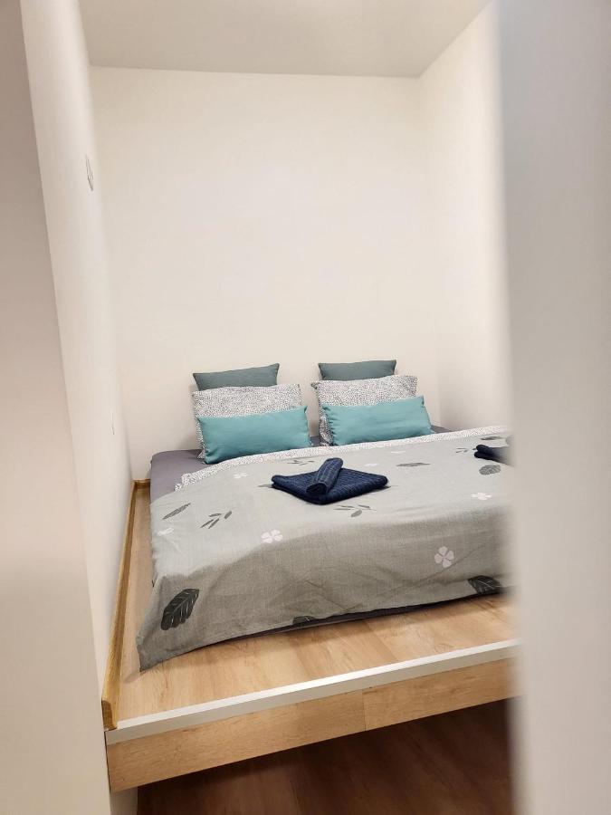 Veľký apartmán 3 Bratislava Exterior foto